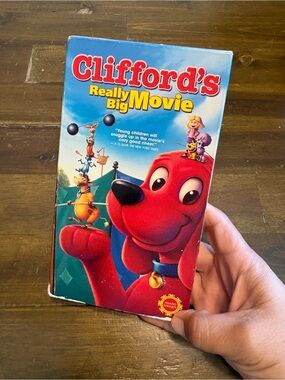 2004 Clifford’s Really Big Movie VHS Vintage Movie Tape Kidcore Y2K Nostalgic